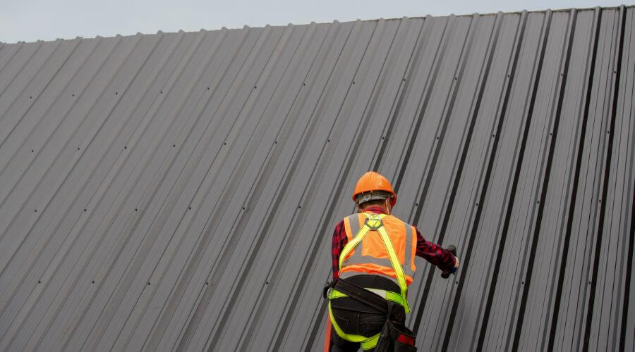 Professional metal roof installation services in Gibsonton, FL